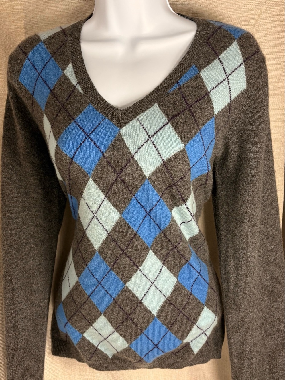 🍂 Geneva 100% Cashmere Gray & Blue Argyle V-Neck Sweater | L